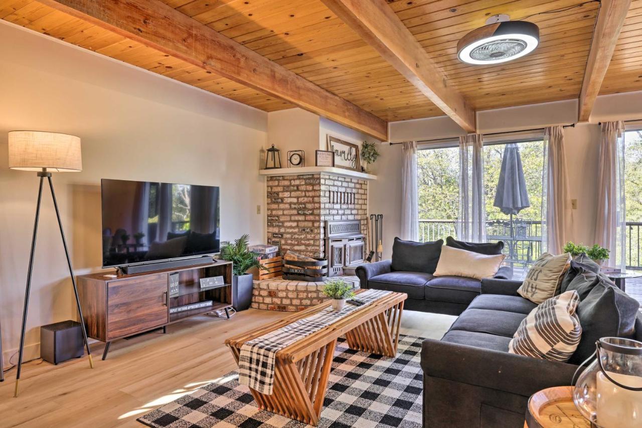 Pine Mountain Lake Vacation Rental With Deck Groveland Luaran gambar
