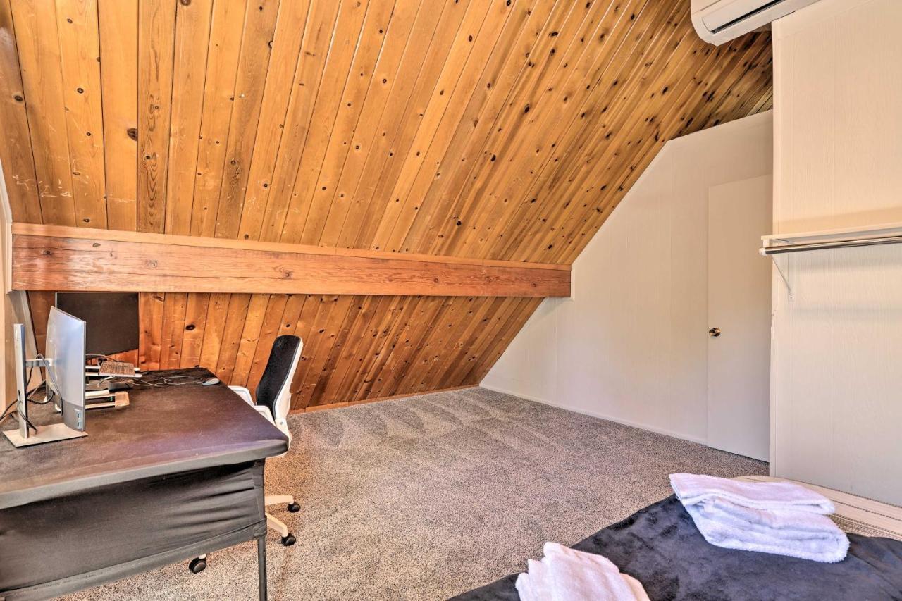 Pine Mountain Lake Vacation Rental With Deck Groveland Luaran gambar