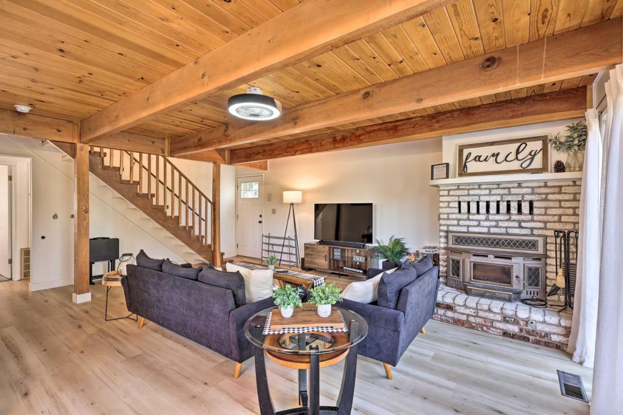 Pine Mountain Lake Vacation Rental With Deck Groveland Luaran gambar