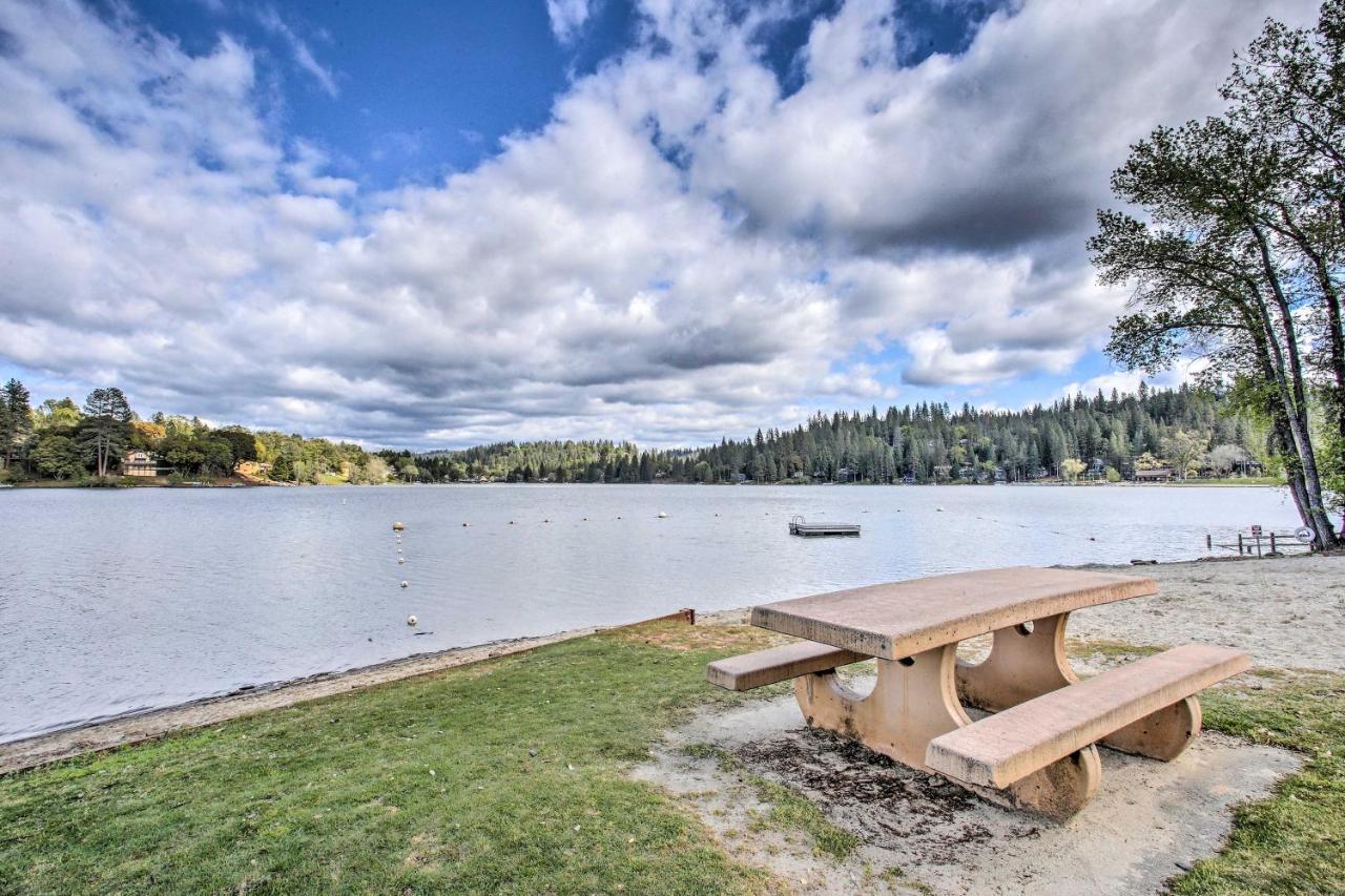 Pine Mountain Lake Vacation Rental With Deck Groveland Luaran gambar